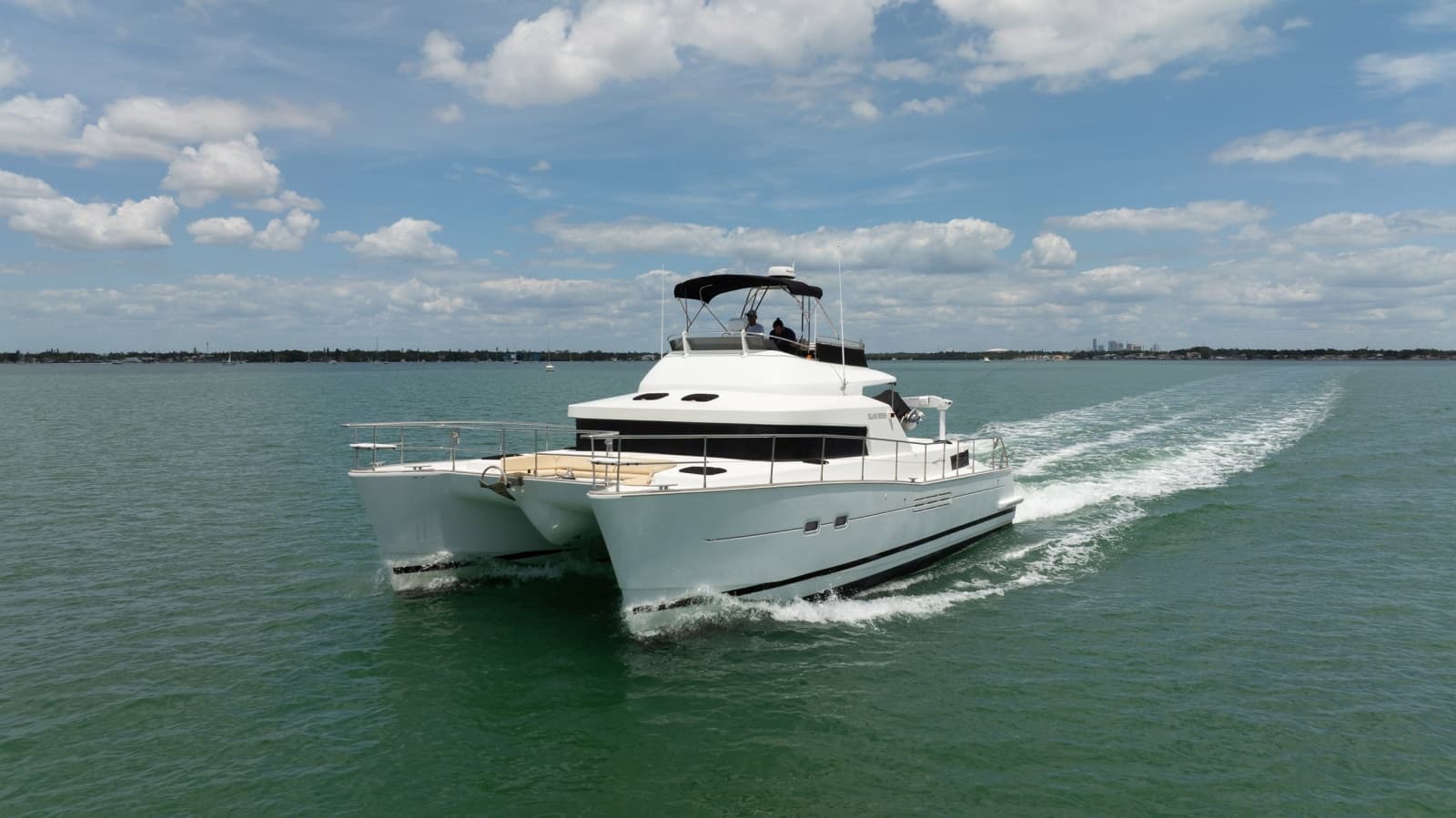 2005 Lagoon Power 43 - Photo 1