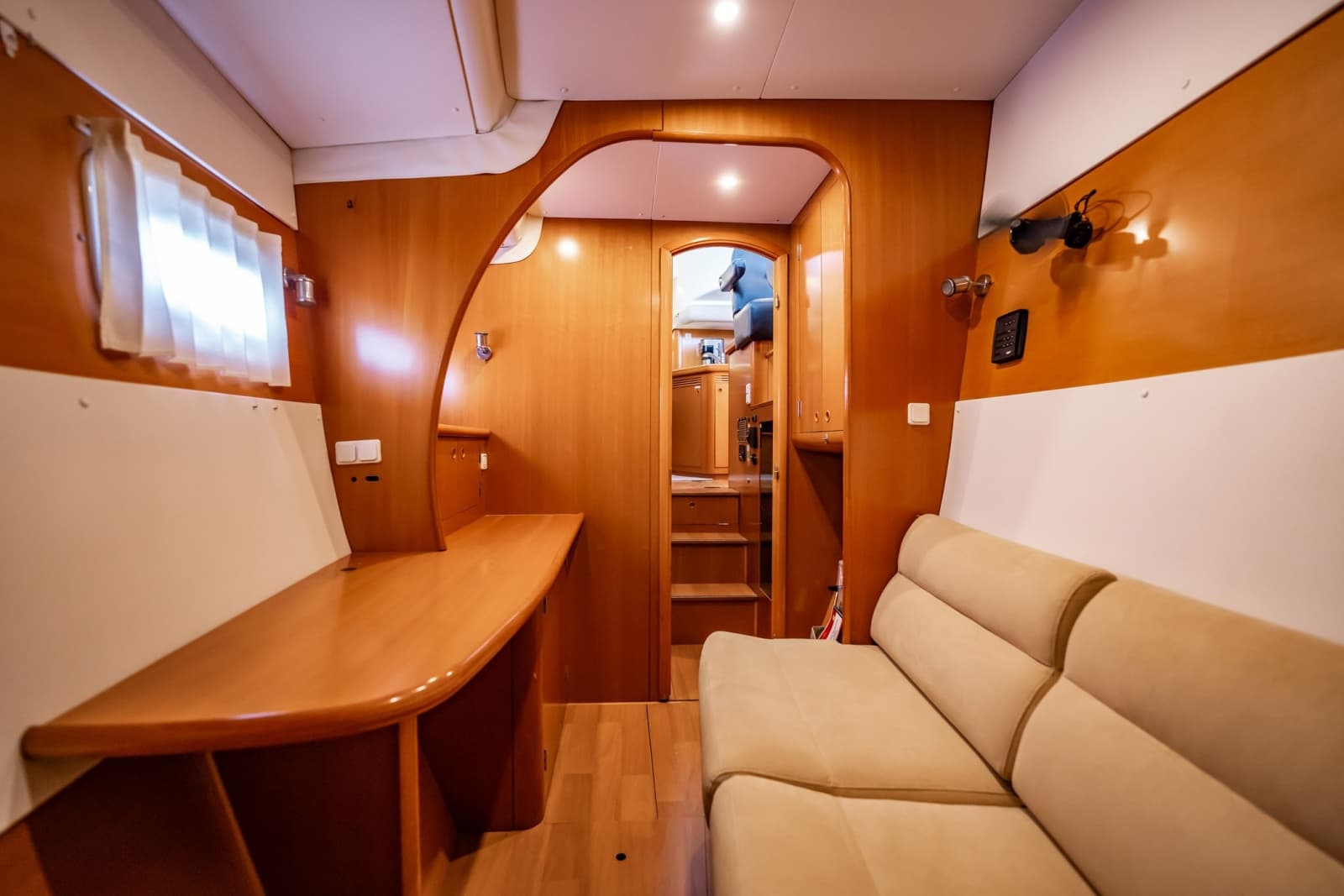 2005 Lagoon Power 43 - Photo 42