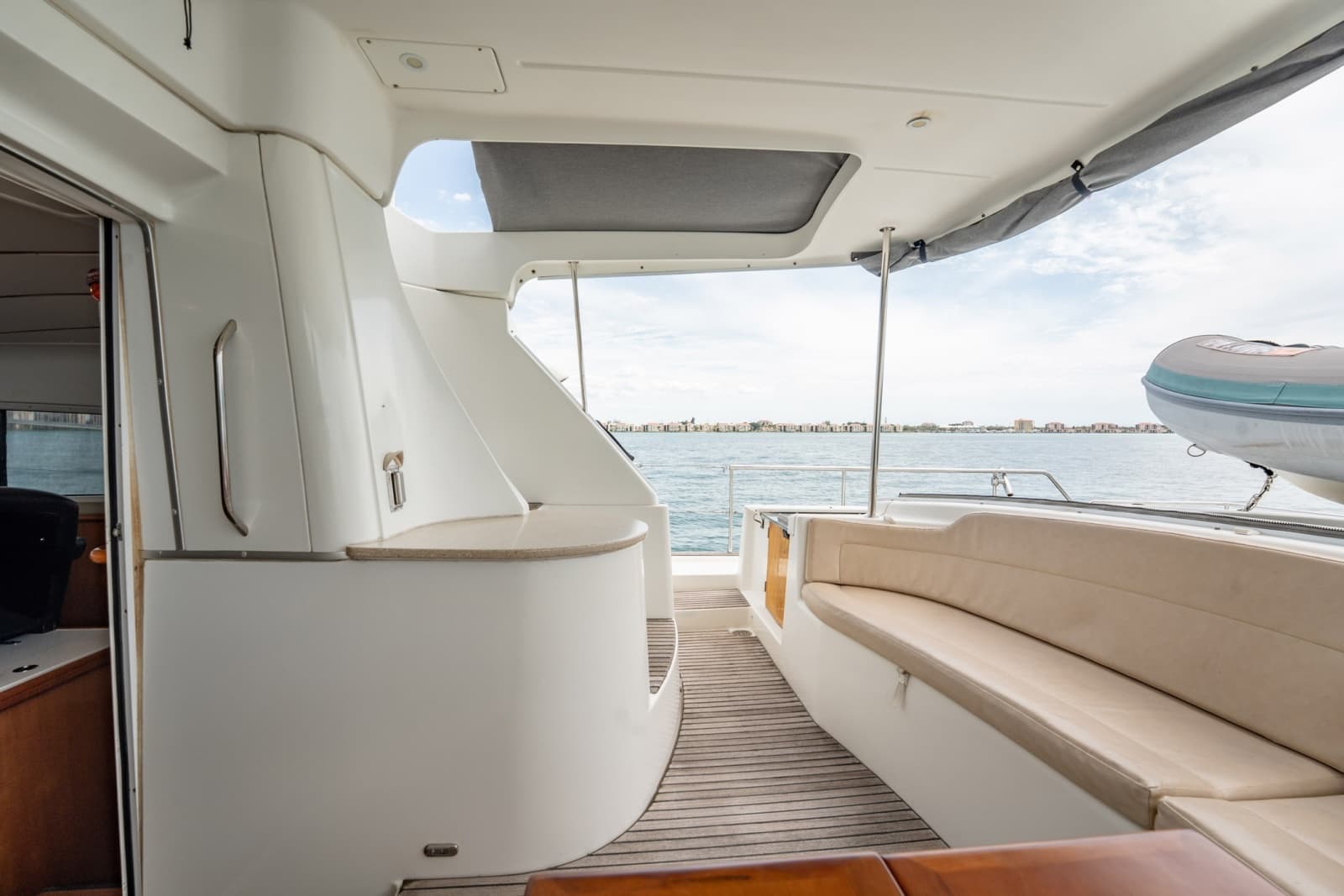 2005 Lagoon Power 43 - Photo 20