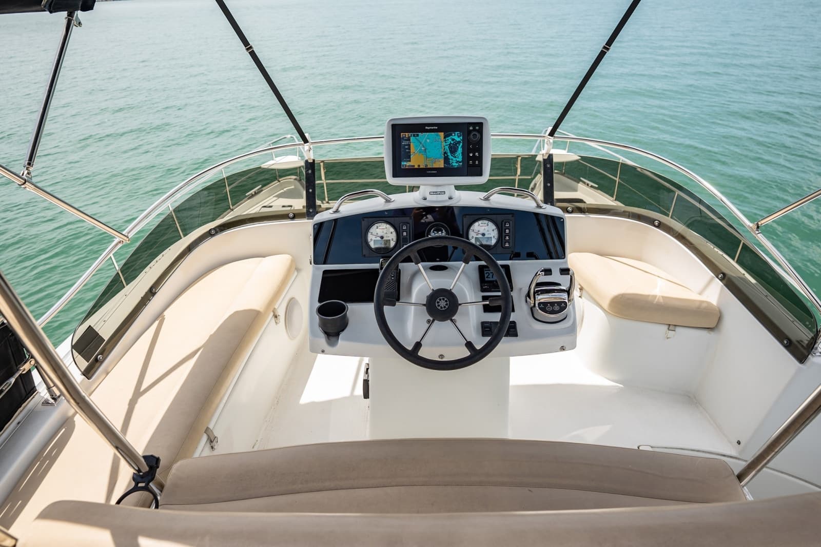 2005 Lagoon Power 43 - Photo 12