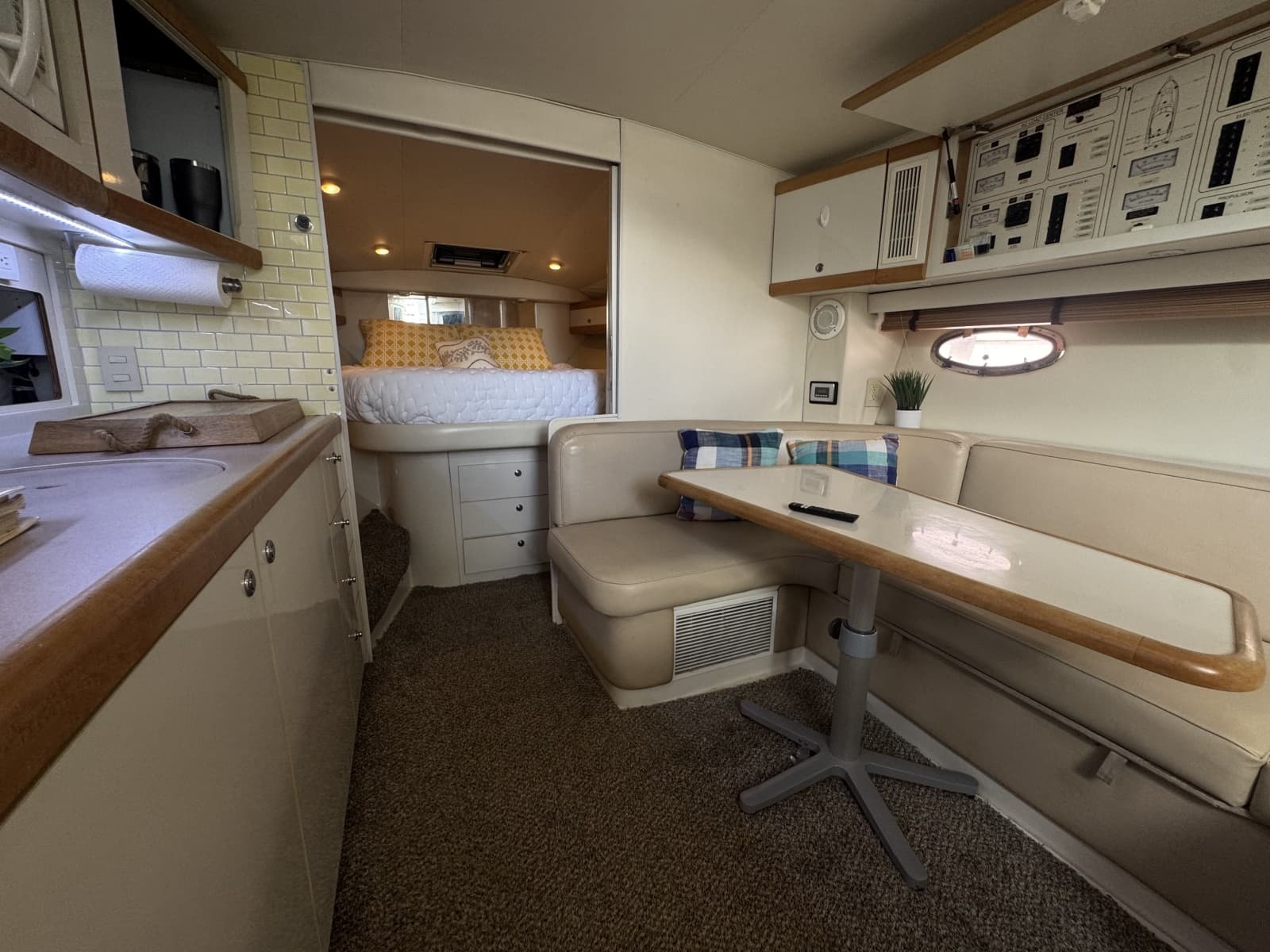 1995 Trojan 350 Express - Photo 21