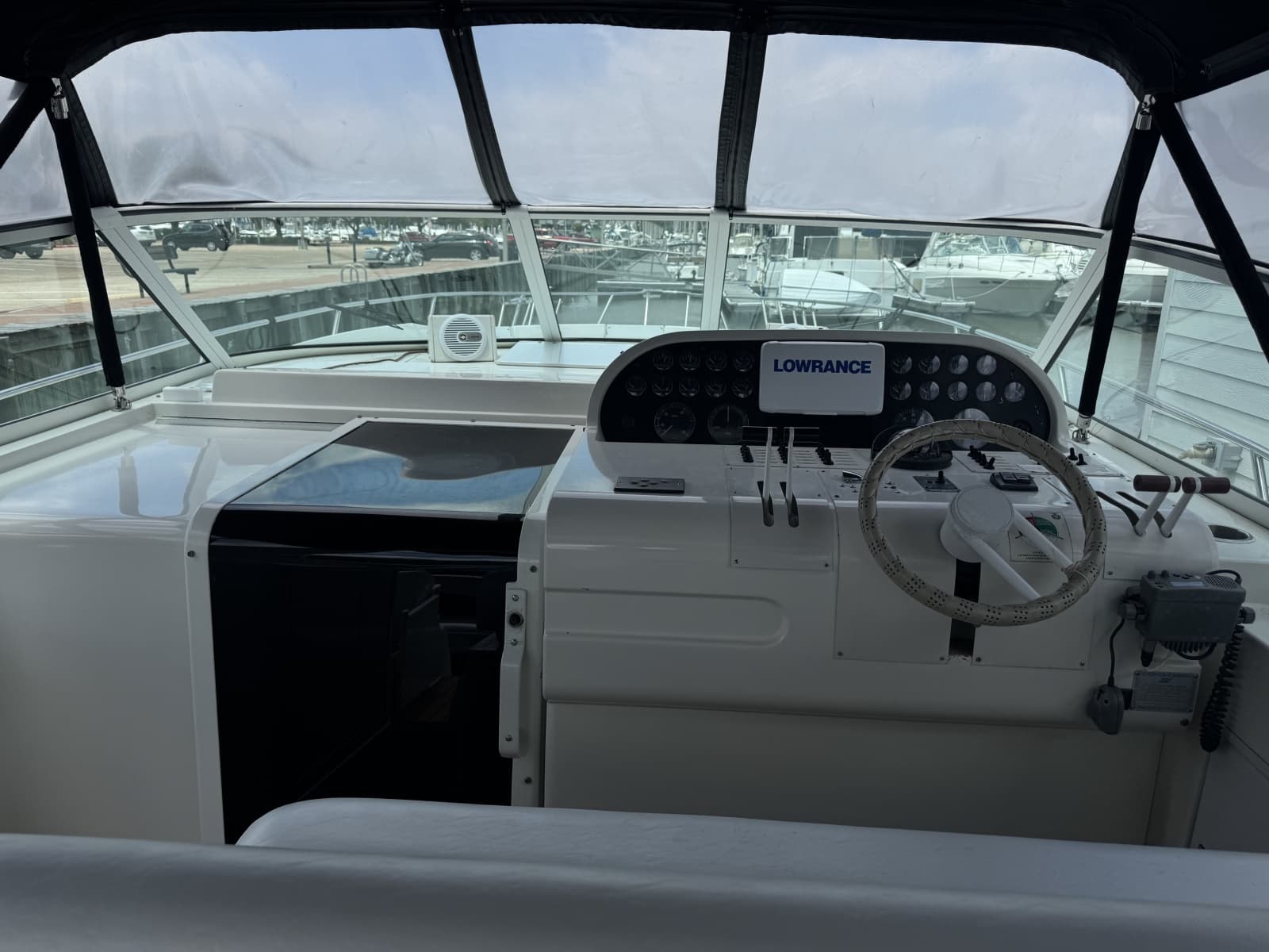 1995 Trojan 350 Express - Photo 12
