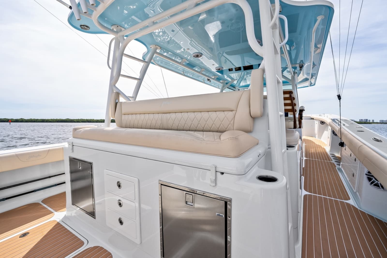 2024 Yellowfin 54 Offshore - Photo 38