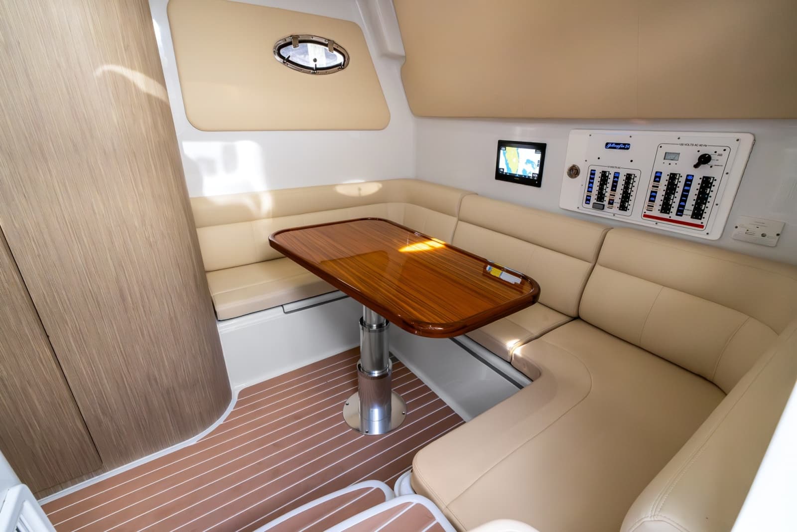2024 Yellowfin 54 Offshore - Photo 52
