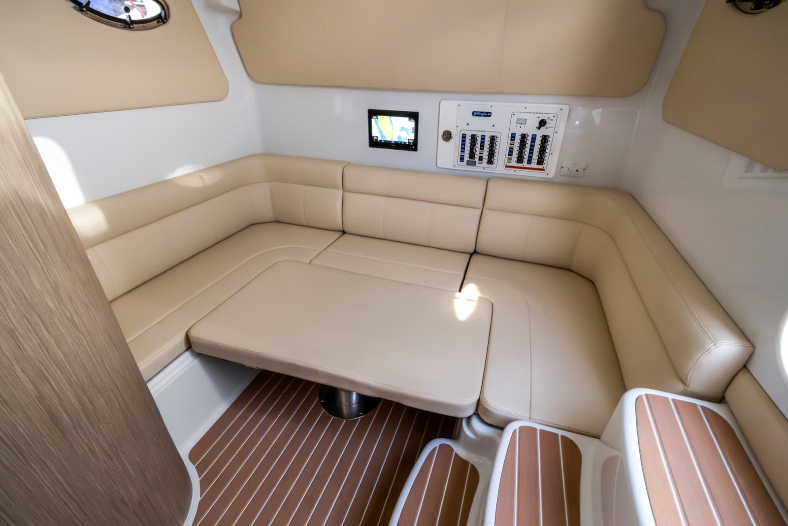 2024 Yellowfin 54 Offshore - Photo 48
