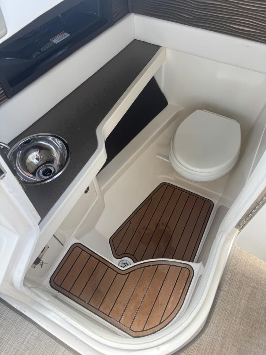 2017 Sea Ray  - Photo 12