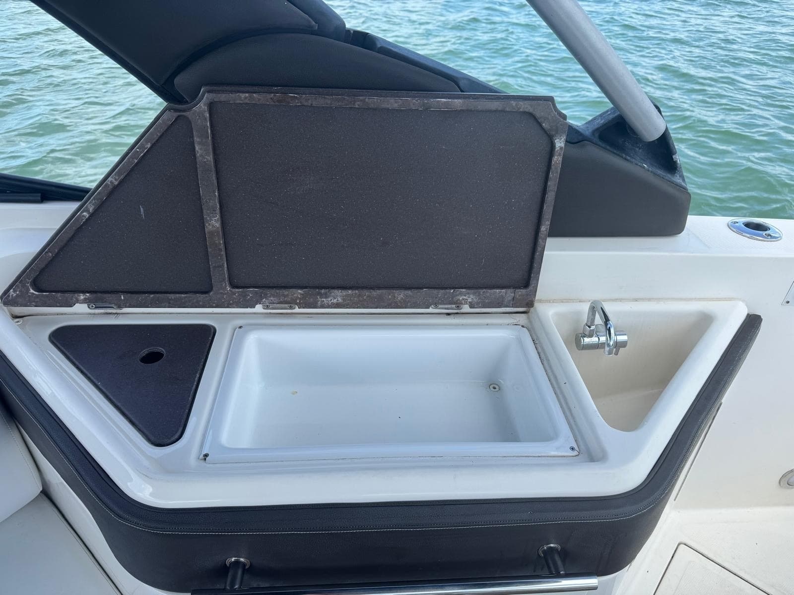 2017 Sea Ray  - Photo 3