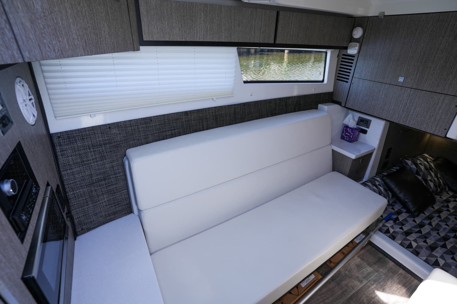 2021 Monterey 385SE Super Express - Photo 14
