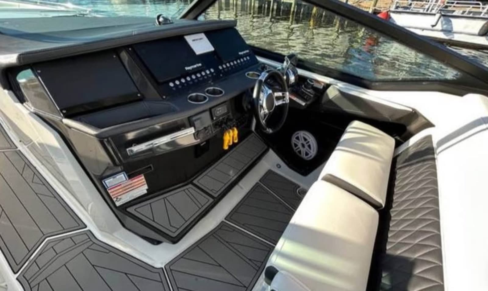 2021 Monterey 385SE Super Express - Photo 13