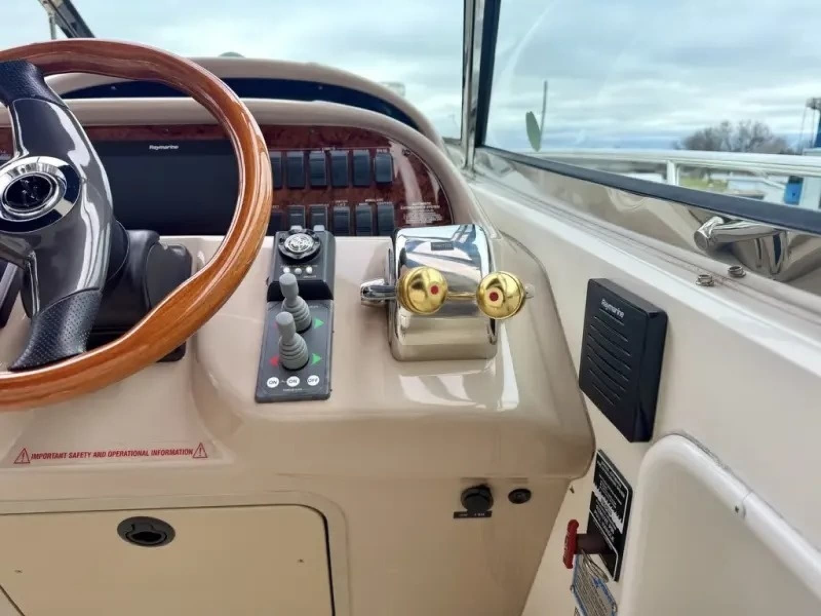 2004 Sea Ray 360 SUNDANCER - Photo 35