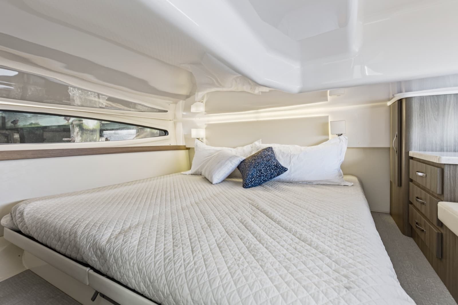 2020 Regal 38 XO - Photo 32