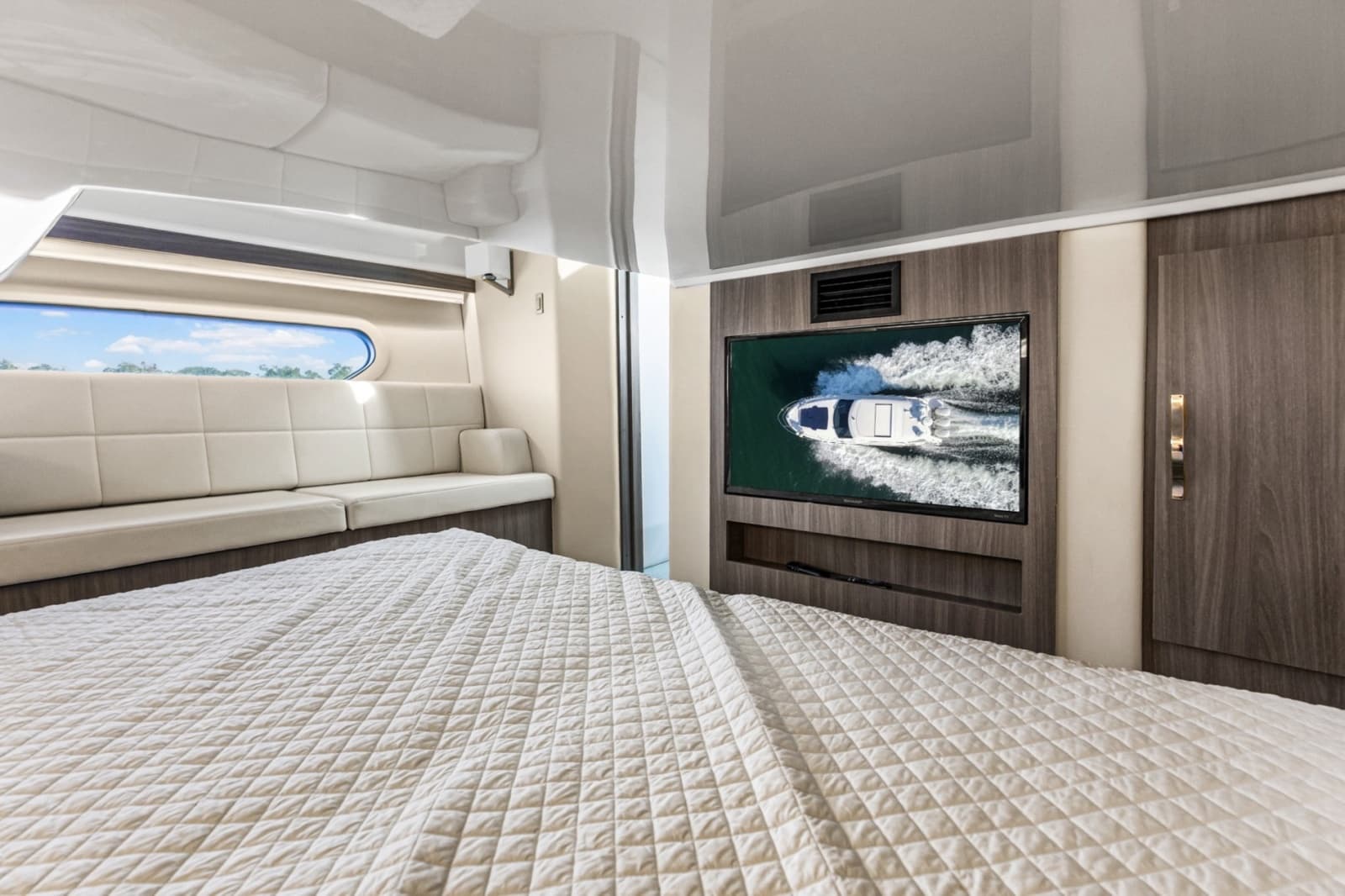 2020 Regal 38 XO - Photo 35