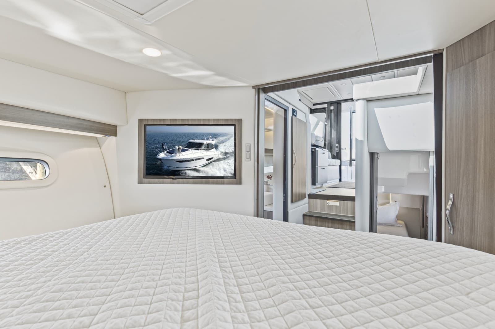2020 Regal 38 XO - Photo 28