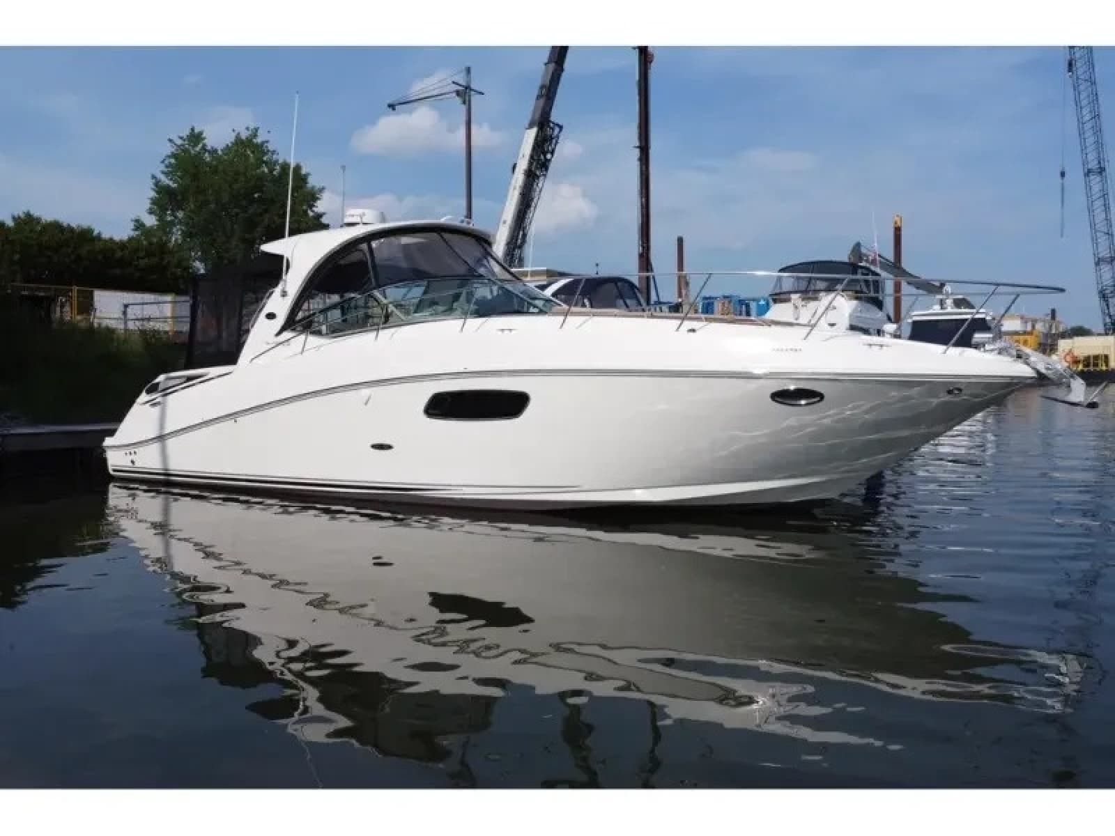 2012 Sea Ray 370 SUNDANCER - Photo 2