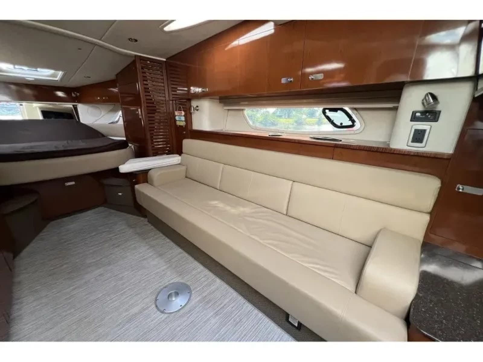 2012 Sea Ray 370 SUNDANCER - Photo 17