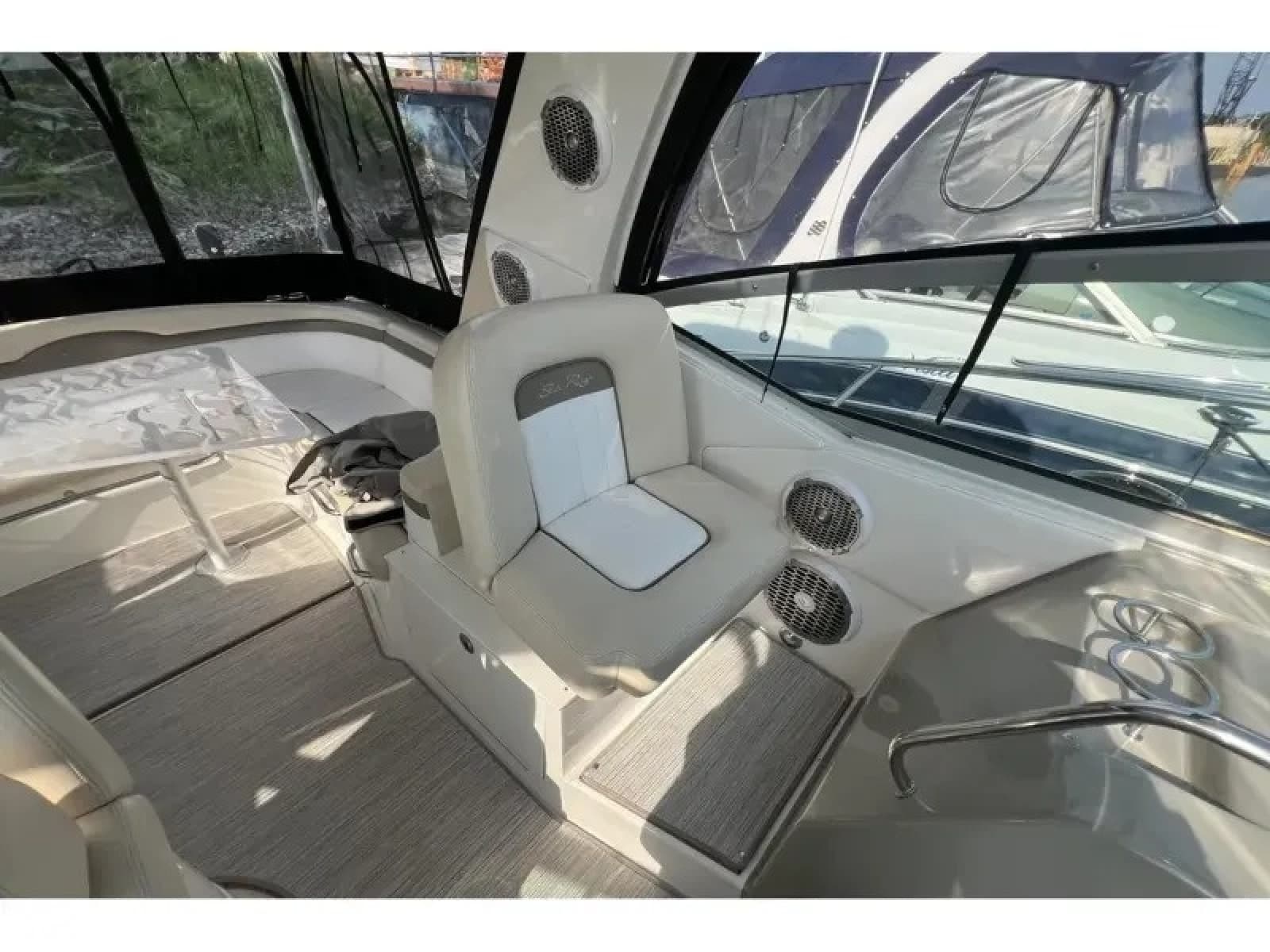 2012 Sea Ray 370 SUNDANCER - Photo 13