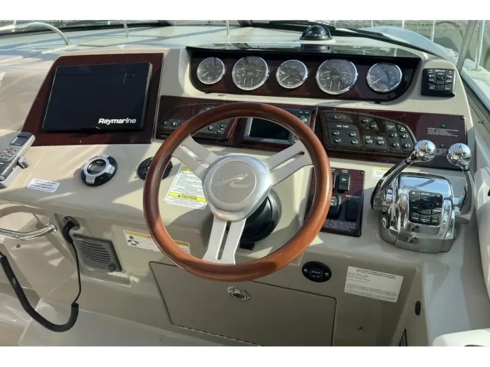 2012 Sea Ray 370 SUNDANCER - Photo 12