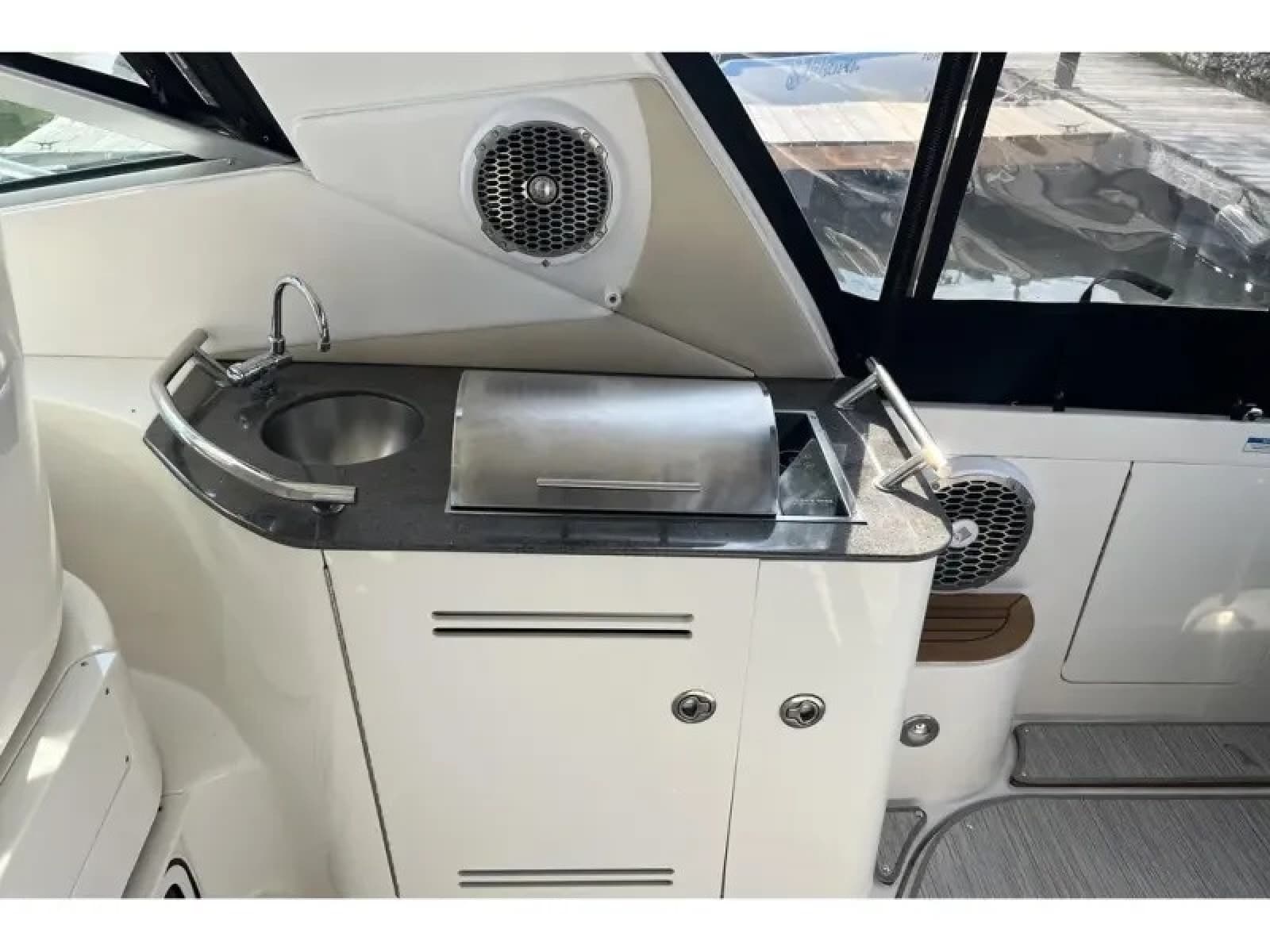 2012 Sea Ray 370 SUNDANCER - Photo 8