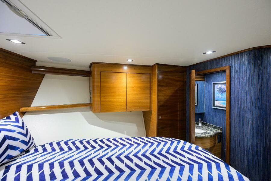 2023 Viking 64 Convertible - Photo 24