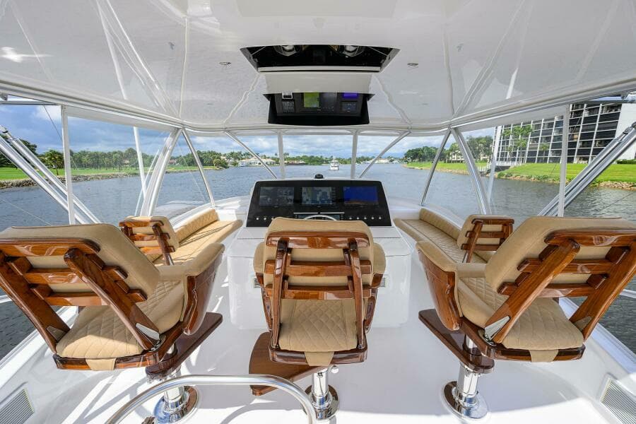 2023 Viking 64 Convertible - Photo 34