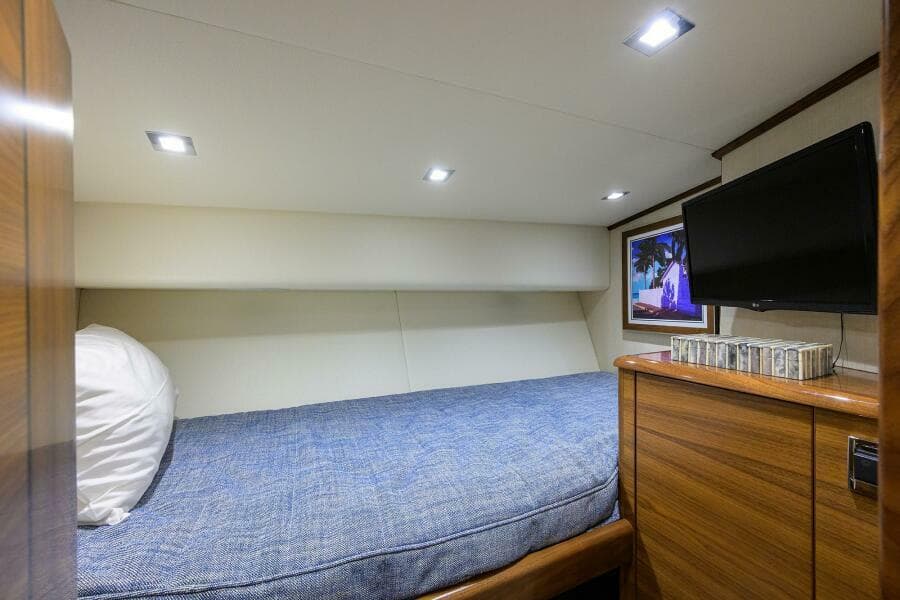 2023 Viking 64 Convertible - Photo 28
