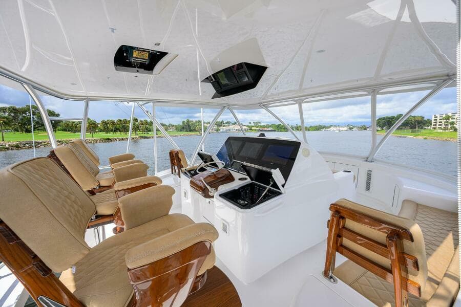 2023 Viking 64 Convertible - Photo 35