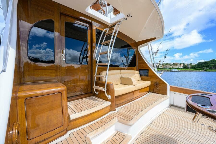 2023 Viking 64 Convertible - Photo 47