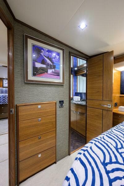 2023 Viking 64 Convertible - Photo 20