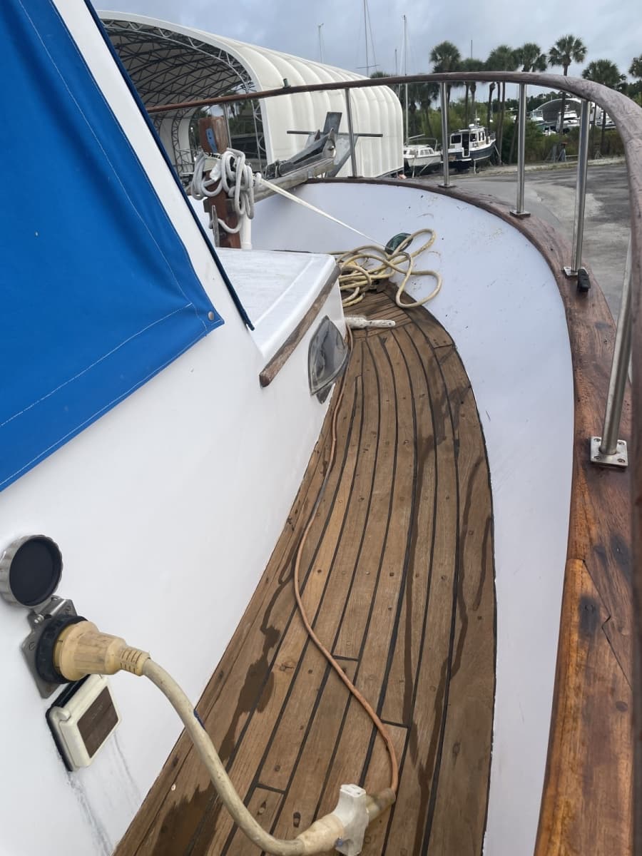 1981 Albin 36 Double Cabin - Photo 15