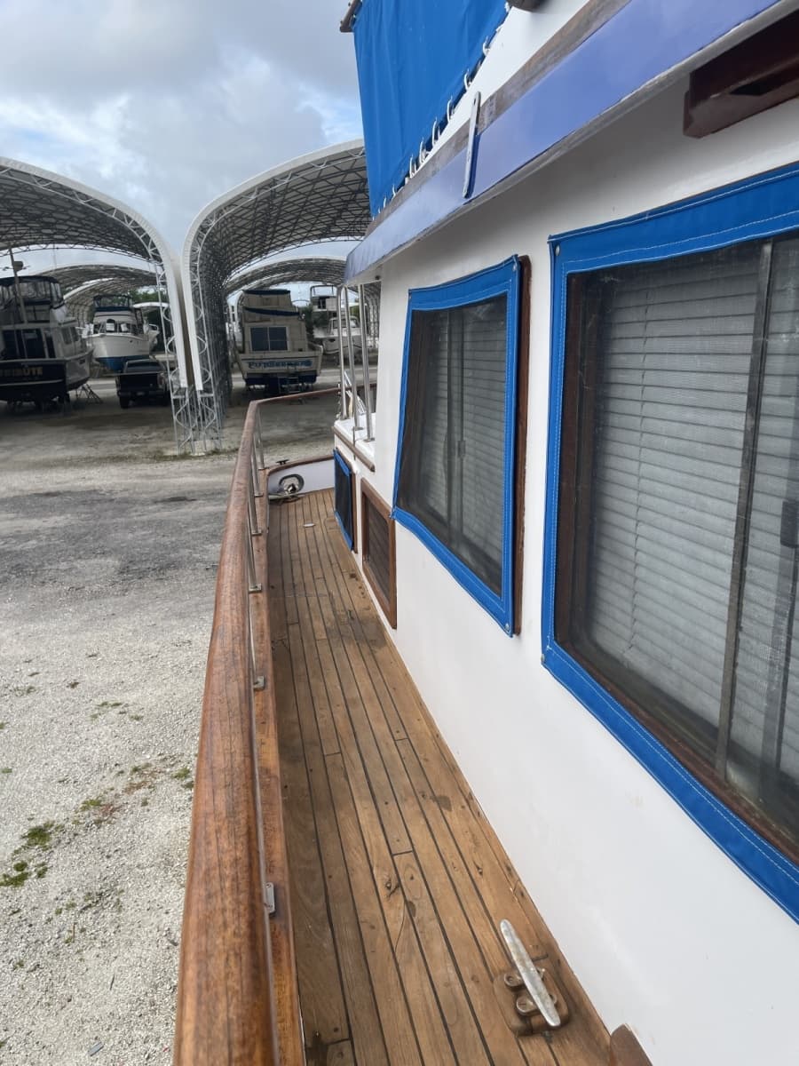 1981 Albin 36 Double Cabin - Photo 16