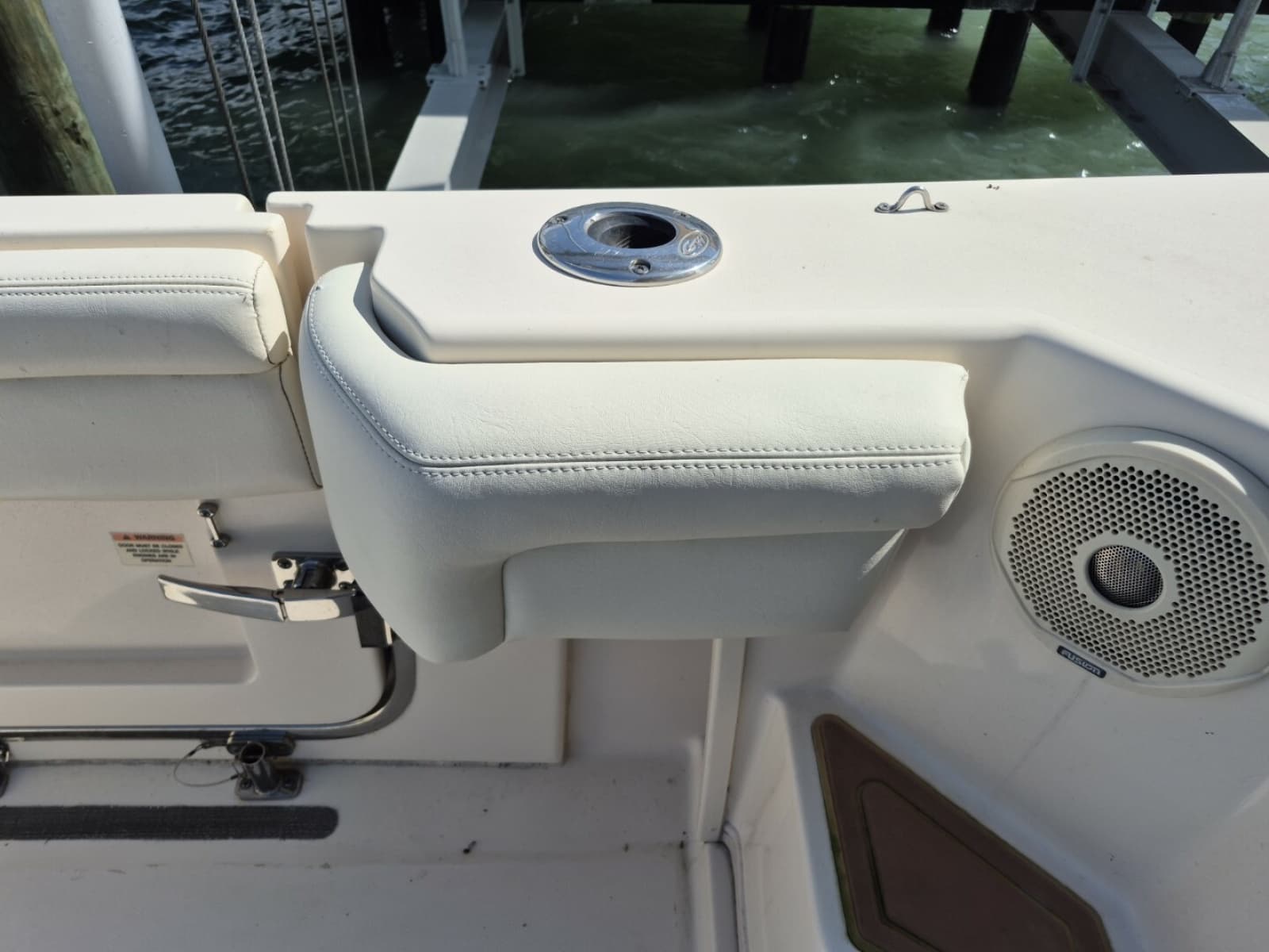2018 Grady-White 330 Express - Photo 18