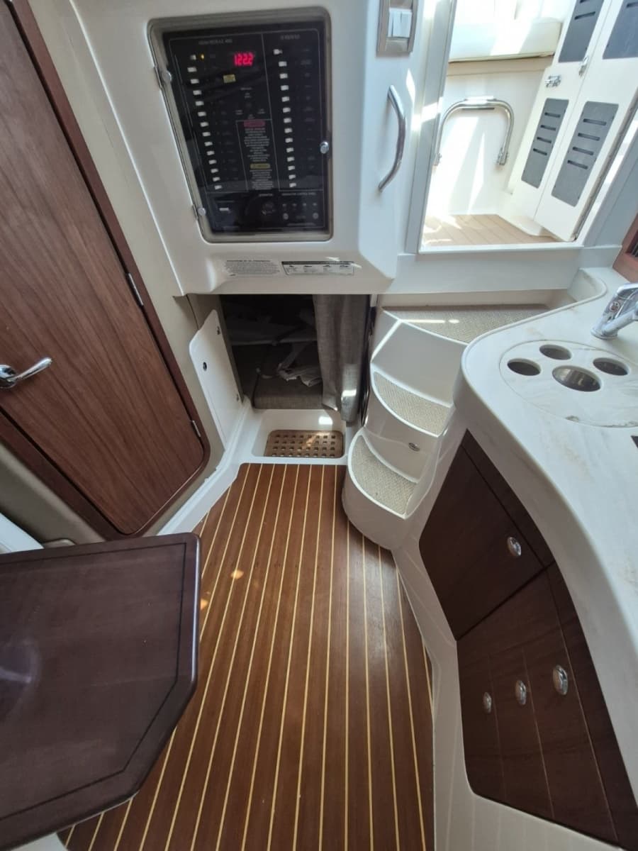 2018 Grady-White 330 Express - Photo 19