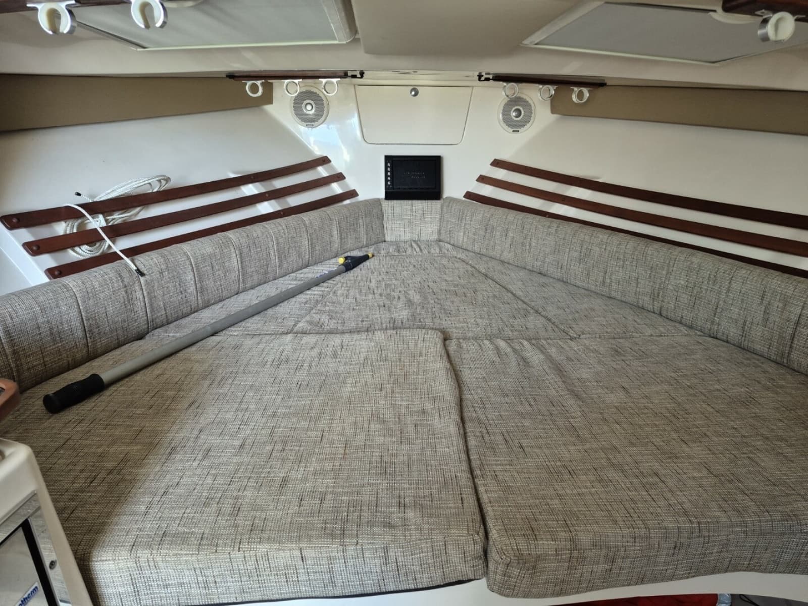 2018 Grady-White 330 Express - Photo 21
