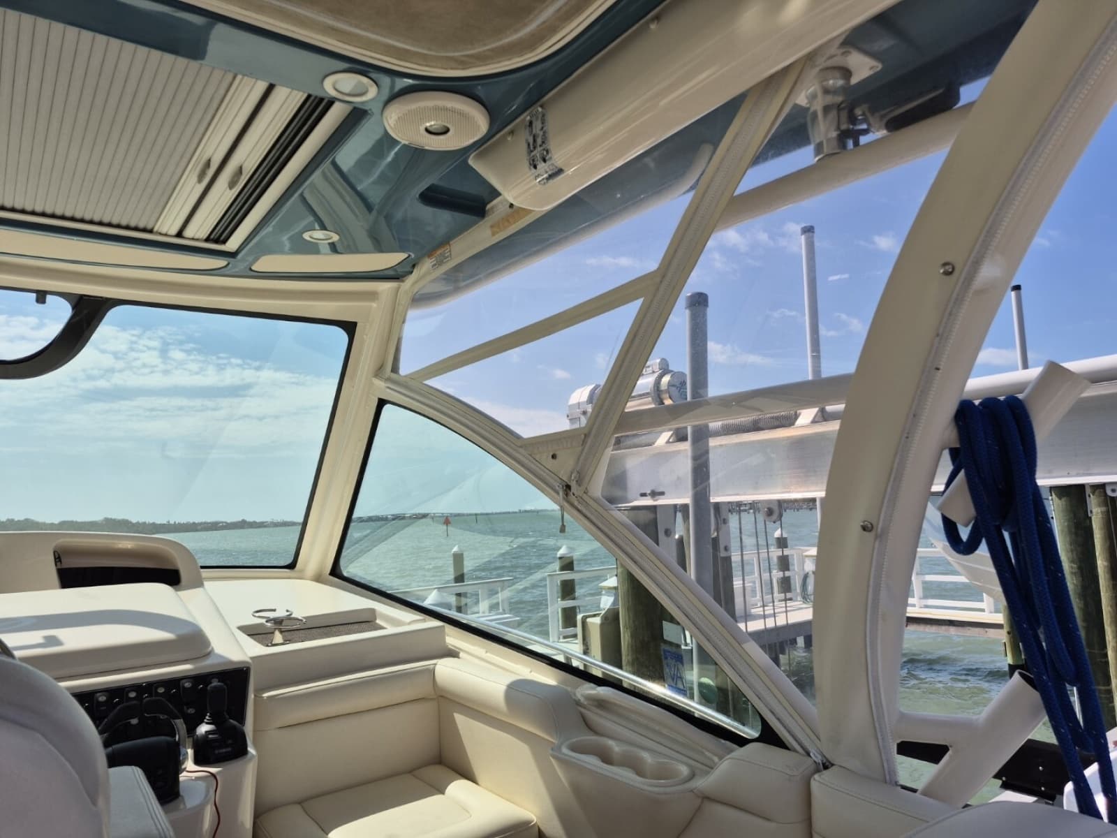 2018 Grady-White 330 Express - Photo 14