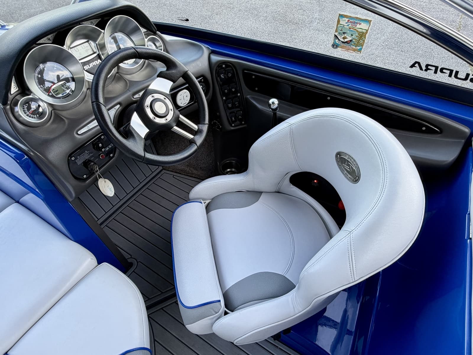 2008 Supra Launch 22SSV World's Edition - Photo 32