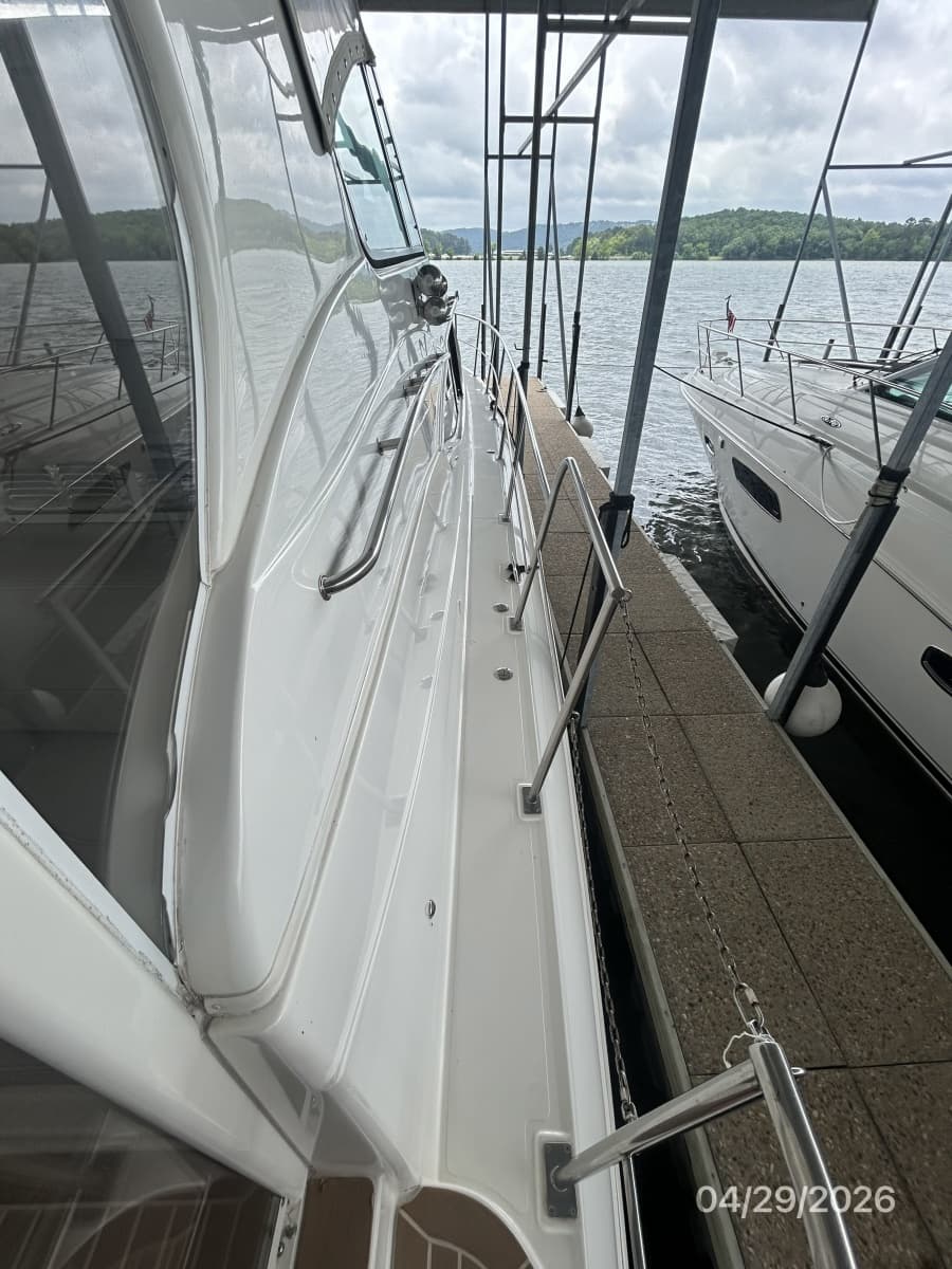 2000 Cruisers Yachts 4450 - Photo 14