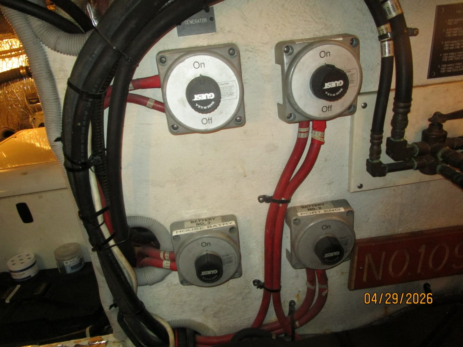 2000 Cruisers Yachts 4450 - Photo 72