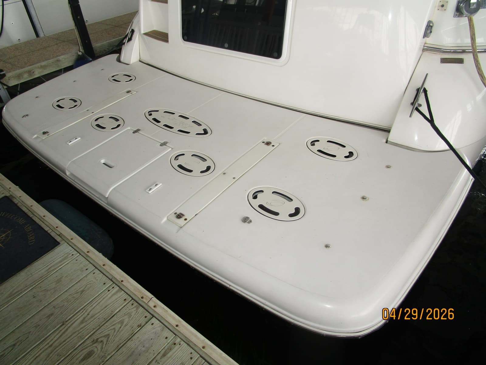 2000 Cruisers Yachts 4450 - Photo 17