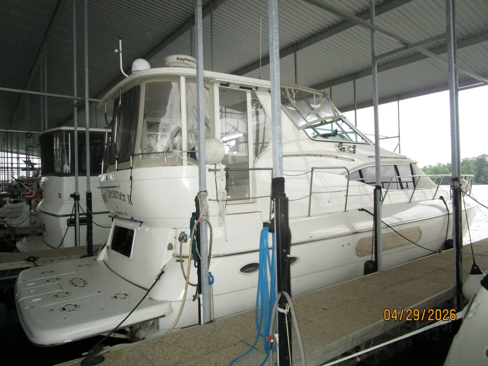 2000 Cruisers Yachts 4450 - Photo 3