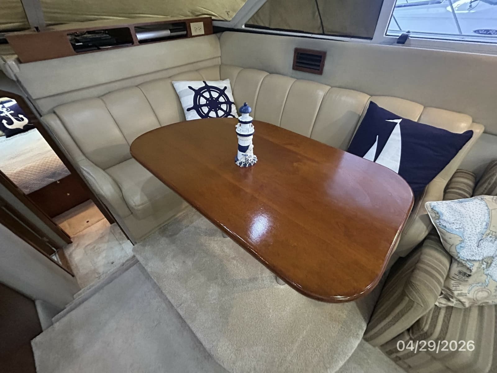 2000 Cruisers Yachts 4450 - Photo 37