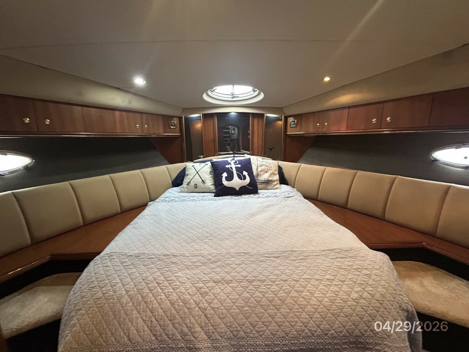 2000 Cruisers Yachts 4450 - Photo 49