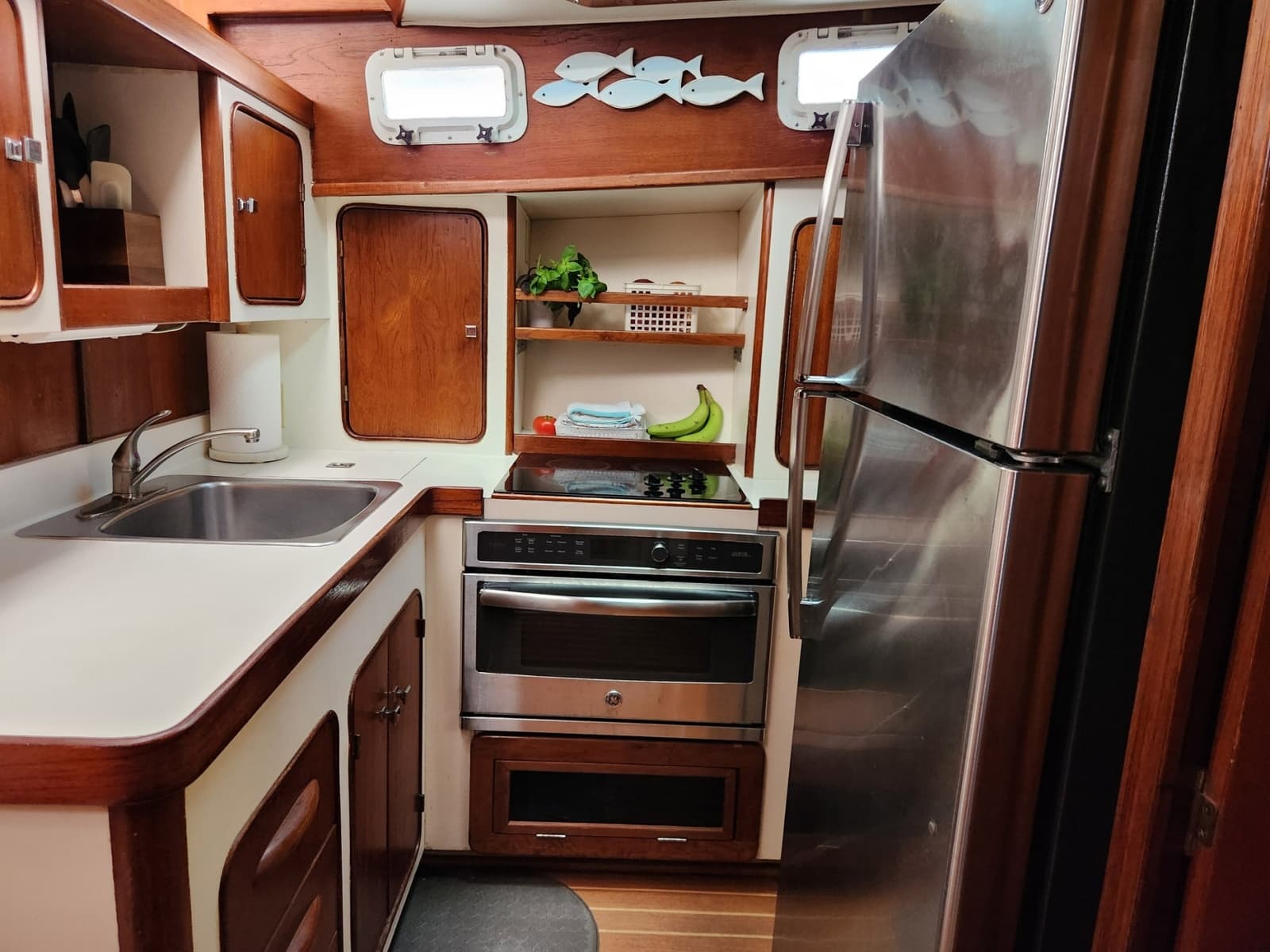 1980 Gulfstar 44 Motor Cruiser - Photo 16
