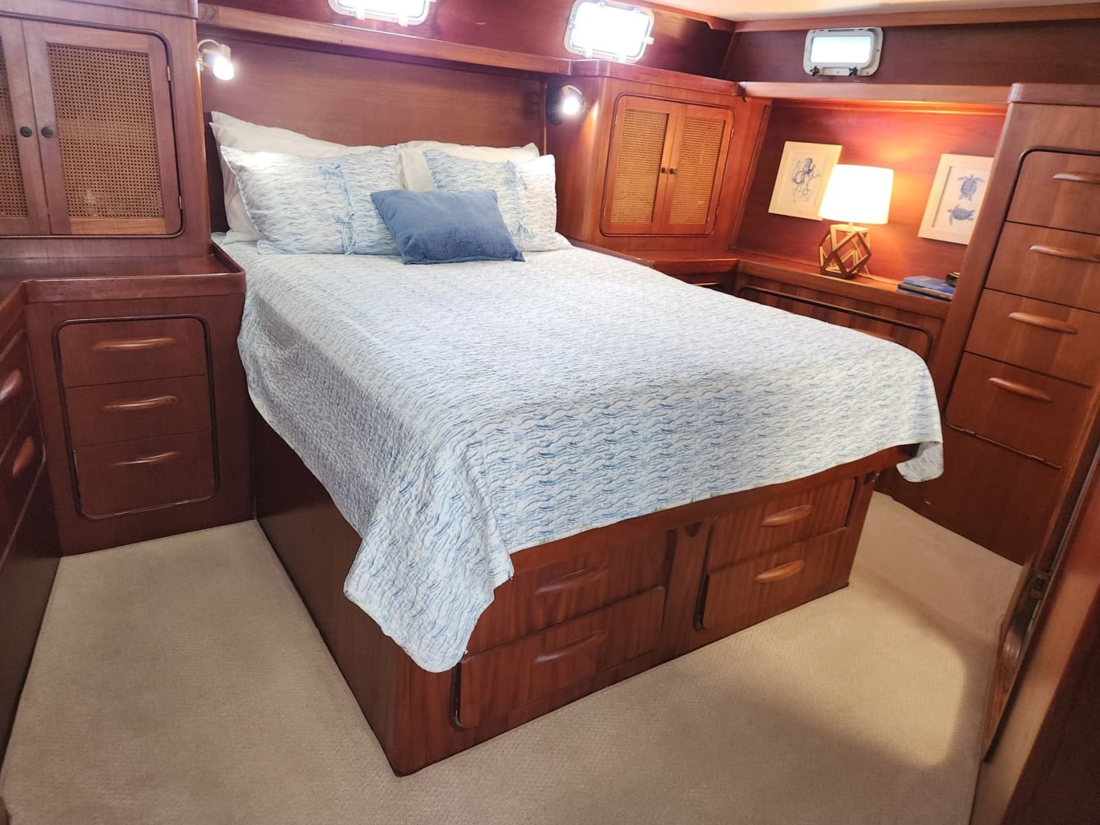 1980 Gulfstar 44 Motor Cruiser - Photo 5