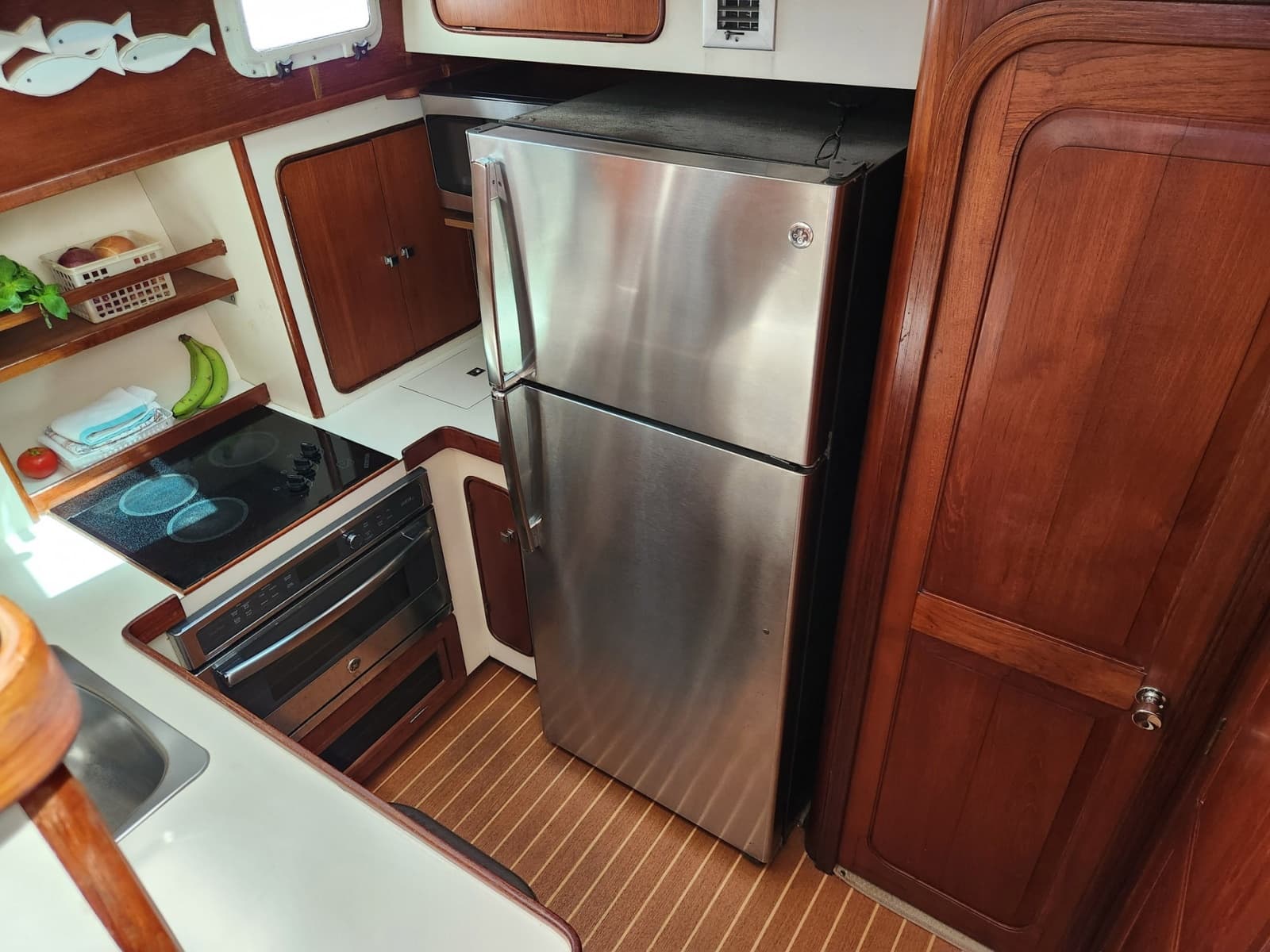 1980 Gulfstar 44 Motor Cruiser - Photo 17