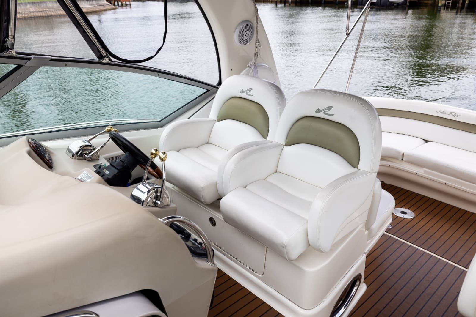 2007 Sea Ray 340 Sundancer - Photo 17