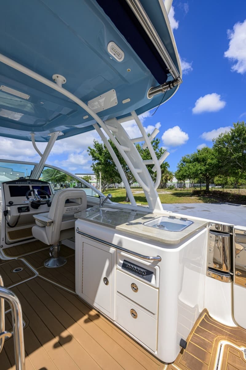 2023 Boston Whaler Vantage - Photo 33