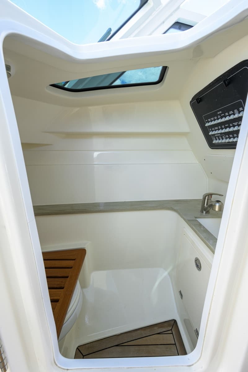 2023 Boston Whaler Vantage - Photo 45