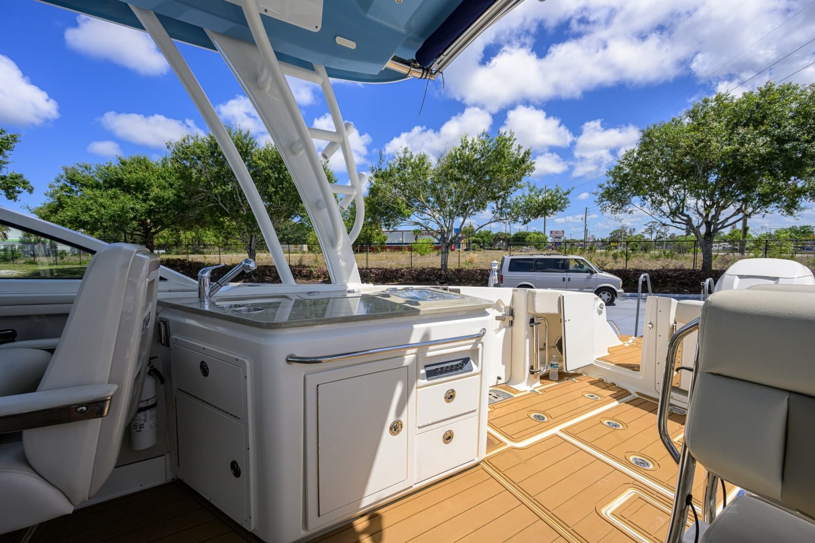 2023 Boston Whaler Vantage - Photo 34