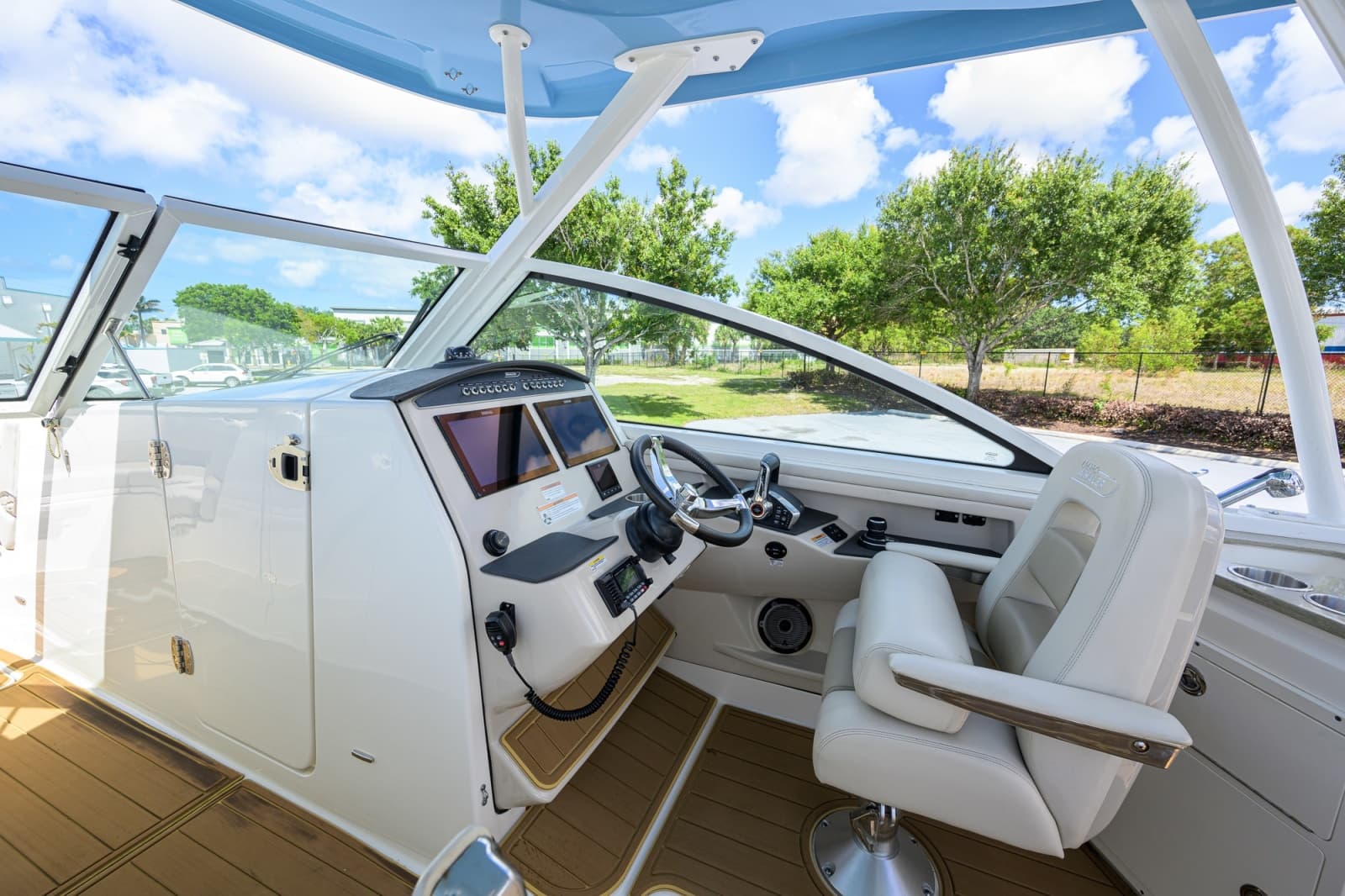 2023 Boston Whaler Vantage - Photo 40