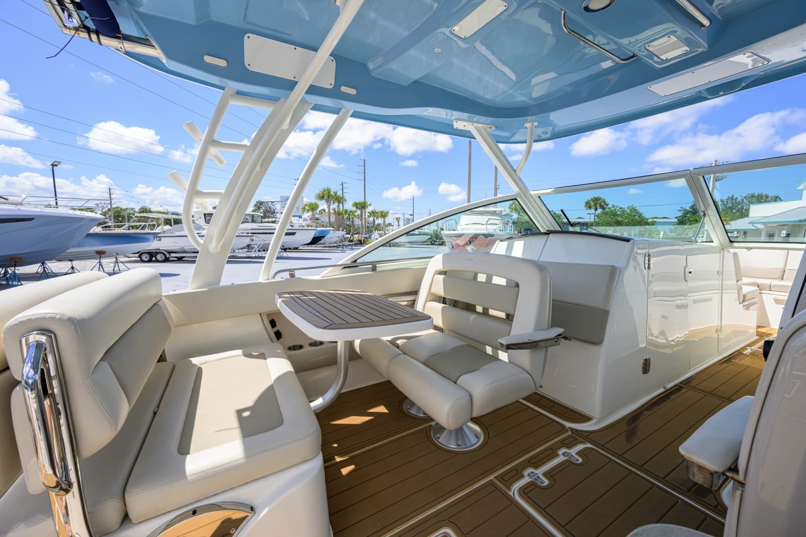 2023 Boston Whaler Vantage - Photo 36
